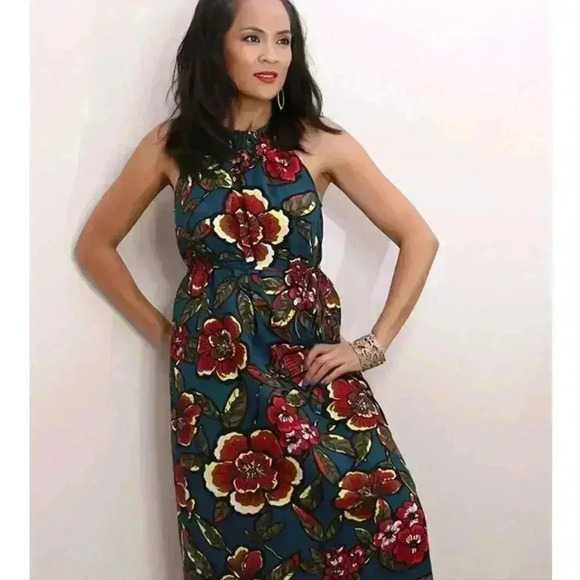 Loft maxi dress  - Picture 2 of 8